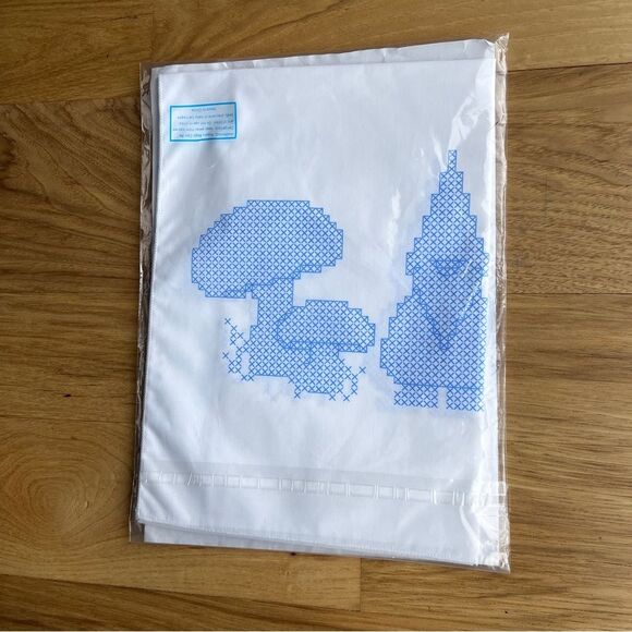 Happy Gnomes Pillowcase Pair and Dresser Scarf Cross Stitch Herrshners NEW - Picture 5 of 6